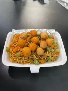 Mì trộn cá viên - 35.000 ₫ tại Madame Food - Mì Trộn Indomie - Trần Hữu Trang