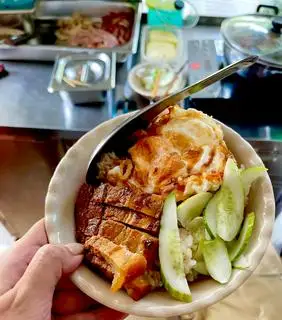 Hình ảnh Xôi trứng - chả