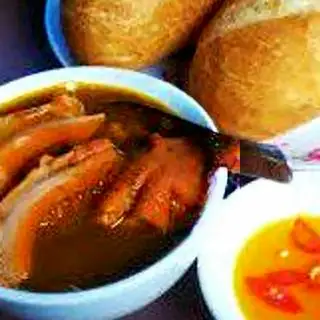Hình ảnh Phá lấu bánh mì