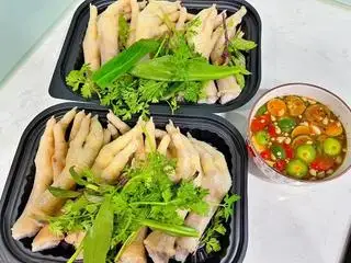 Hình ảnh Chân gà hộp to - 10 chiếc