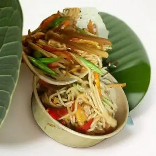 Hình ảnh Mỳ Ống xào thịt gà & rau củ