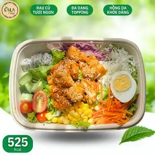Salad gà kèm sốt mè rang - 70.000 ₫ tại LaLa Salad - Healthy Food - Phan Văn Hân