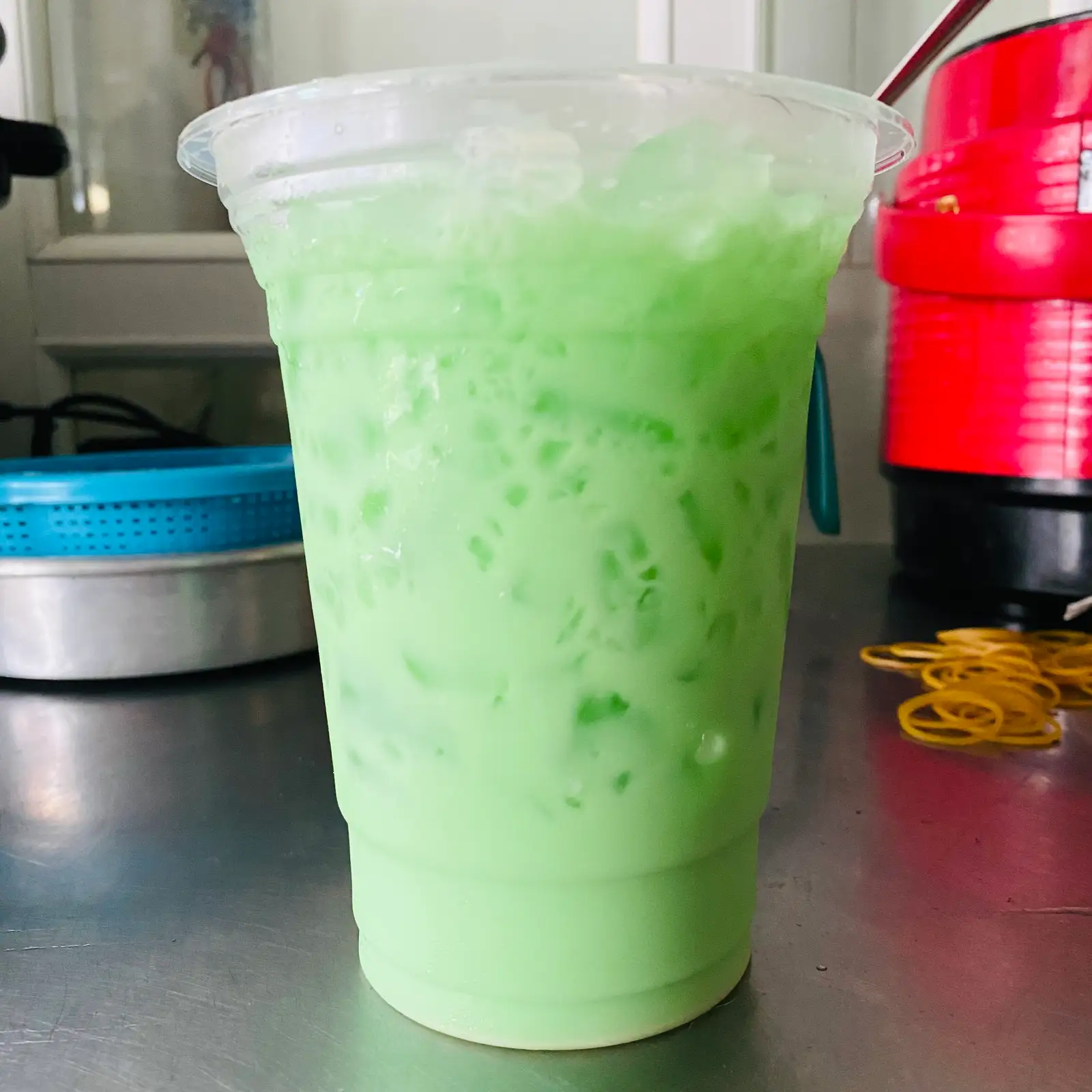 Sâm Dứa Sữa vị tuổi thơ Ly 700ml - 28.000 ₫ tại Quán Chay Phước Duyên - Bún Bò Huế Chay - Thành Thái
