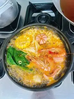 Hình ảnh Mỳ cay thập cẩm