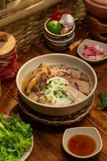 Bún bò Đặc biệt Sườn Sụn - 90.000 ₫ tại Bún Bò Bình Định Phan Lành - Thiên Phước
