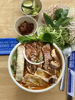 Hình ảnh Bún Bò Nạm Tái Chả