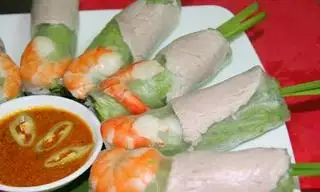 Gỏi Cuốn Tôm Thịt - 15.000 ₫ tại Bún Sala - Bún Thịt Nướng & Gỏi Cuốn - Lê Văn Phan