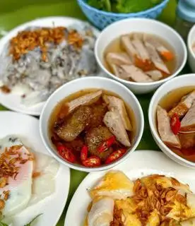 Hình ảnh Bánh cuốn thịt viên nướng