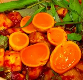 Hình ảnh Trứng non sốt thái - Phần vừa