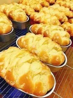 Hình ảnh  Bánh Mì Hoa cúc