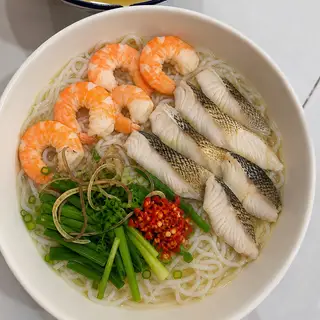 Bún nước lèo Cá + Tôm - 55.000 ₫ tại Bún Nước Lèo Sóc Trăng Cô Thơ - Đường Số 49