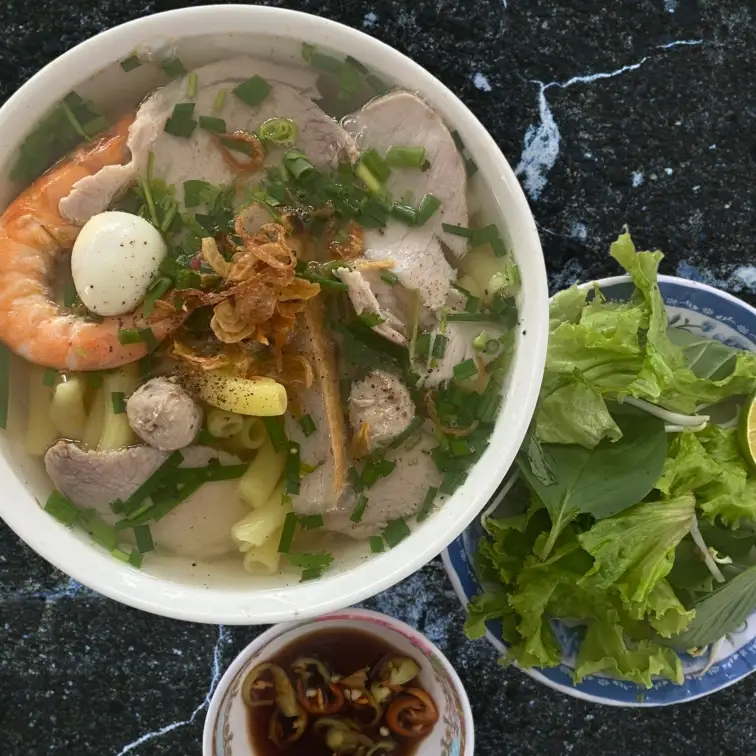 Nui vừa - 46.000 ₫ tại Quán Ăn Cô Năm - Nguyễn Trãi