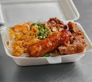 Bún sườn nướng - nem nướng - 39.000 ₫ tại  Thế Giới Cơm Tấm - Bún Thịt Nướng - Xôi Mặn - Phú Mỹ