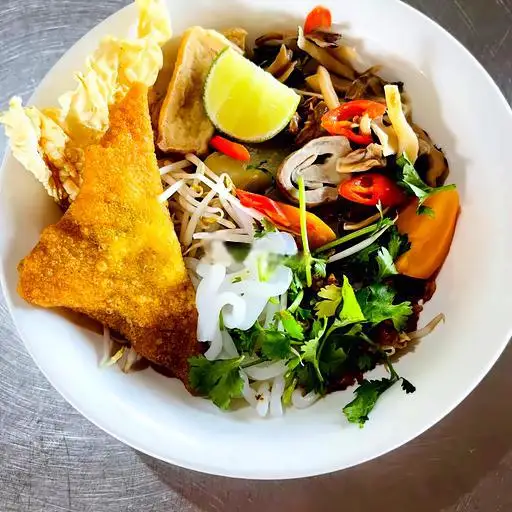 Bánh canh chay - 38.000 ₫ tại Quán Chay Hạnh Duyên - Cơm Chay & Hủ Tiếu Chay - Lương Định Của