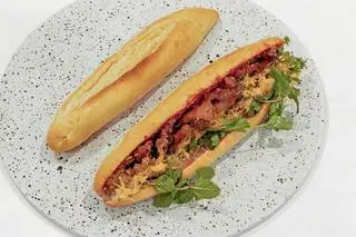 Hình ảnh BÁNH MÌ THỊT NƯỚNG 