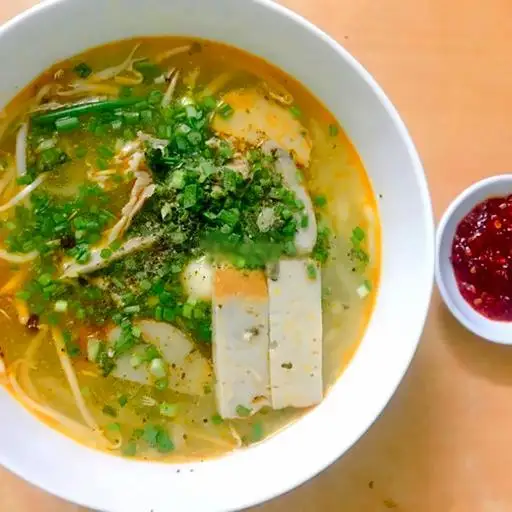 Bánh canh bột mì - bột sống - 49.000 ₫ tại Cô Sáu - Bánh Canh Bột Mì & Bánh Cuốn Bình Định -  Dương Quảng Hàm