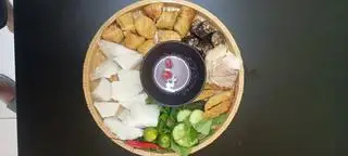 Hình ảnh 1 suất bún đậu nóng giòn đầy đủ
