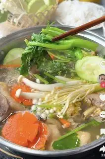 Hình ảnh lẩu gà rau nấm 1-2 ng ăn