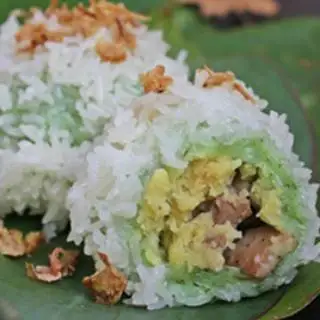 Xôi khúc Hà Nội - 20.000 ₫ tại Bánh Mì Hà Nội Đức Hậu - Lê Văn Duyệt