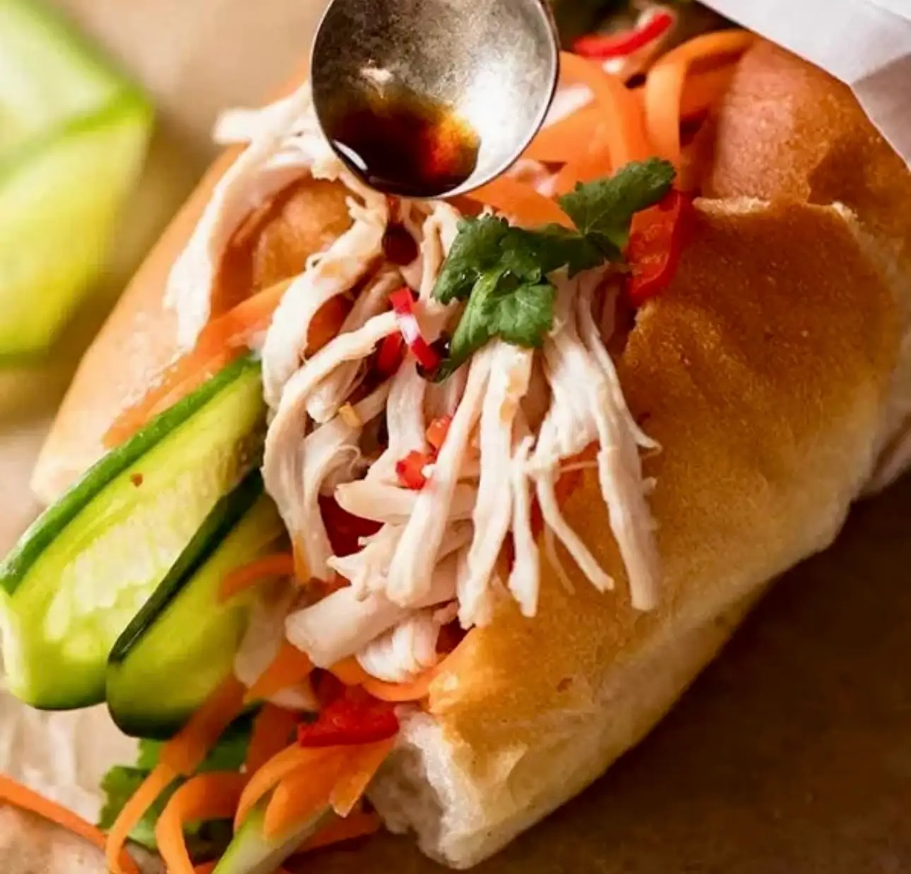 Hình ảnh Bánh Mì Thập Cẩm + Gà Xé