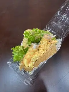 sanwich chả lụa trứng - 37.000 ₫ tại Ụm Bò Chảo - Phan Huy Thực