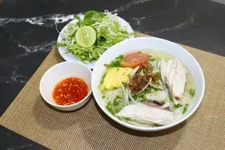 Bún cá - 50.000 ₫ tại Đặc Sản Nha Trang Ngọc Trâm 3 - Nem Nướng & Bún Cá -  Bạch Đằng