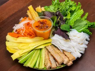 Hình ảnh Nem nướng Nha Trang size thường