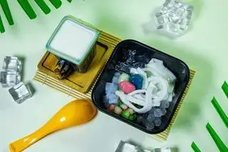 Chè dừa dầm - 39.000 ₫ tại Chè Chi Trần - 143 Nguyễn Sỹ Sách