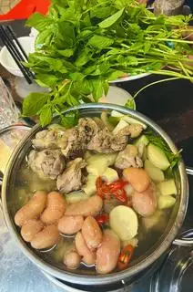 Hình ảnh Lẩu Gà lÁ É Đặc Biệt