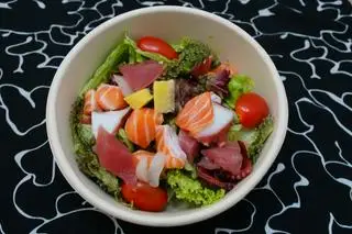 Salat hải sản - 78.000 ₫ tại NIWA SUSHI - Cộng Hoà
