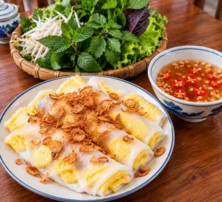 Hình ảnh Bánh Cuốn Nóng Trứng đánh tan không nhân