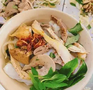 Bánh ướt Lòng, Gà xé - 52.000 ₫ tại Bánh Ướt Lòng Gà Tăng Bạt Hổ Đà Lạt - Hoàng Diệu