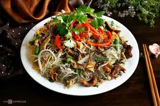 Hình ảnh MIẾN XÀO LƯƠN (HẢI SẢN hoặc Cua)