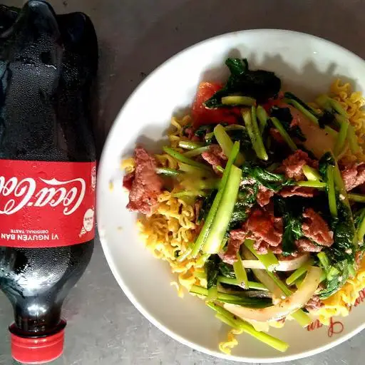 Hình ảnh Combo mì xào mềm - coca