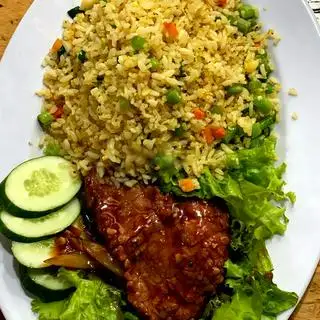 Hình ảnh Cơm chiên bò bít tết 