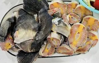 Hình ảnh đầu đuôi cá tầm 300g