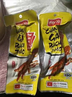 Hình ảnh 5CÁI chân gà HEYYO BÁCH THẢO cay ít thơm ngon