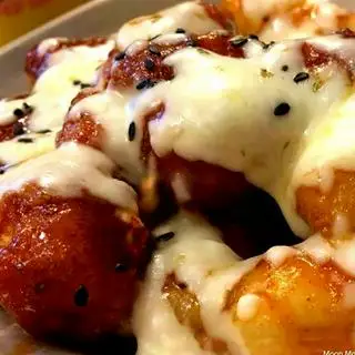 Gà rán phô mai - 75.000 ₫ tại Moon Fast Food - Món Hàn - Trường Chinh