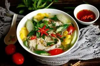 Canh chua cá lóc - 72.000 ₫ tại Cơm Văn Phòng - Coffee Khá Ổn - Đồng Nai