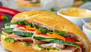 Bánh mì thịt - 25.000 ₫ tại Bánh Mì Hà Nội Hiệp Hưng - Ông Ích Khiêm