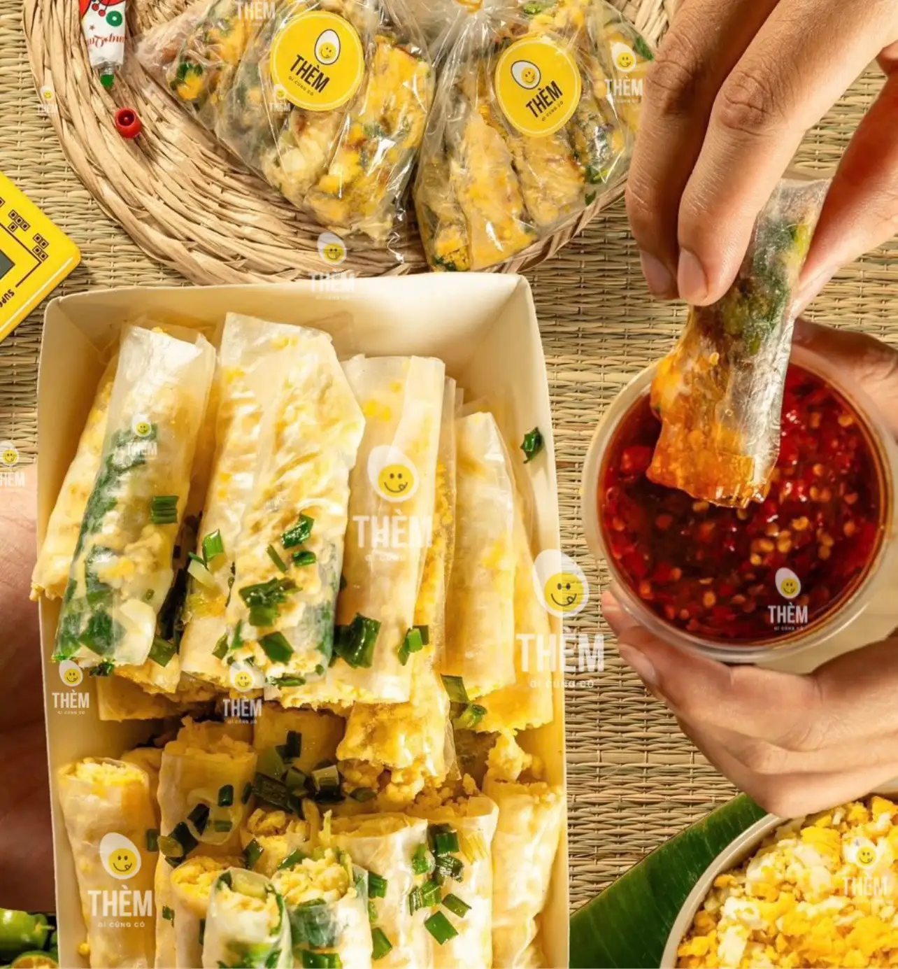 Bánh Tráng Cuốn Trứng Gà Bóp Nhuyễn Tuổi Thơ - 38.000 ₫ tại Thèm Gì Cũng Có - Bánh Tráng Tóp Mỡ Trứng Lòng Đào - Ngô Tất Tố