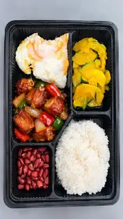 Hình ảnh Cơm sườn xào chua ngọt