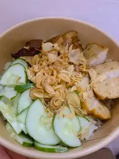 Hình ảnh Xôi thịt kho - chả 