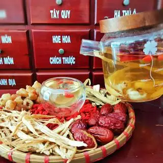 Trà Thảo Dược Câu Long - Tăng lực - 33.000 ₫ tại Bún Chả Hà Nội & Nước Thảo Dược Tự Nhiên KT - Đường Số 42