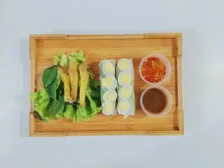Gỏi cuốn trứng cút - 13.000 ₫ tại Bếp Nhà Chuối - Gỏi Cuốn Ngũ Vị - Nguyễn Thị Thập