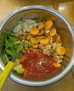 Hình ảnh Thập cẩm sốt Thái
