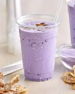 Hình ảnh Trà sữa khoai môn trân châu trắng