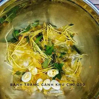 Bánh tráng trộn bà gánh - 23.000 ₫ tại Bánh Tráng Gánh - Khu Chợ 200