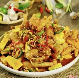 Hình ảnh Chân Gà Sốt Thái Nhỏ 