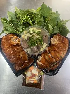 Hình ảnh Vịt quay da giòn - 1 con